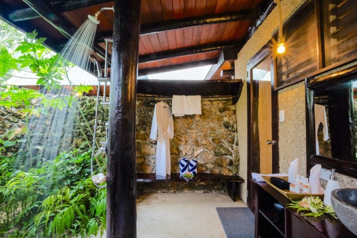 Tropical Fijian style outdoor bathroom and shower